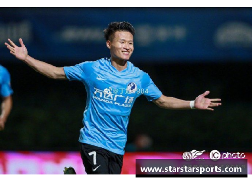 球员连环迷局：新赛季中心球员的命运交织